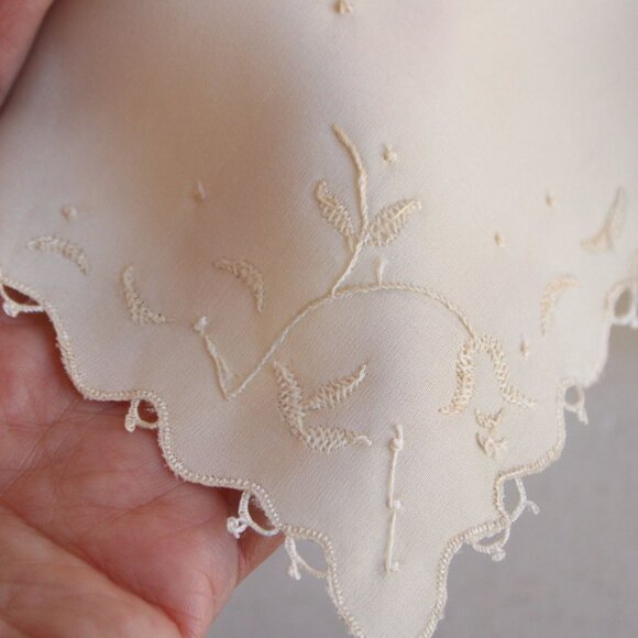Vintage Ivory Handkerchief, Embroidered Rayon Hankie Pocket Square - Picture 8 of 10